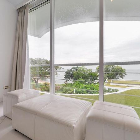 Pure Sunset Beach - Ocean View Room, Pattaya Na Chom Thian Exteriör bild