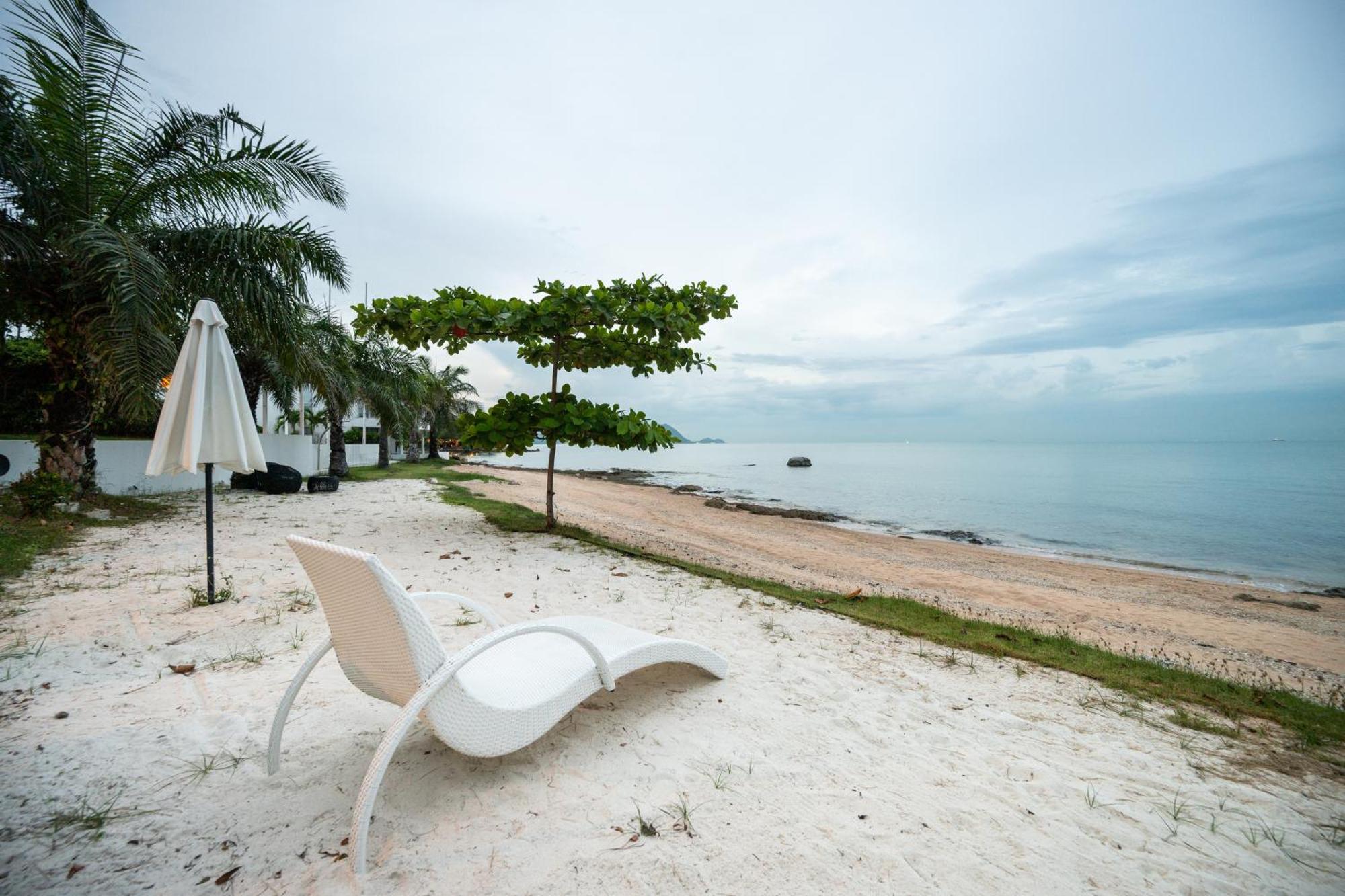 Pure Sunset Beach - Ocean View Room, Pattaya Na Chom Thian Exteriör bild